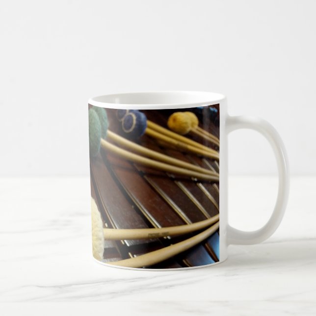 Marimba-Holzhammer auf Marimba Kaffeetasse (Rechts)