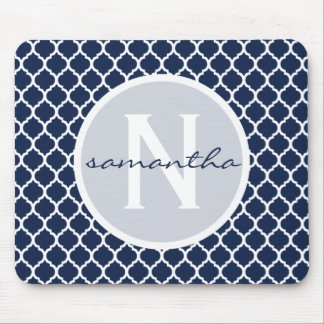 Marine-Blau und Weiß Quatrefoil Monogramm Mousepad