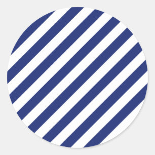 Marine-Blau-und weißesdiagonales Streifen-Muster Runder Aufkleber