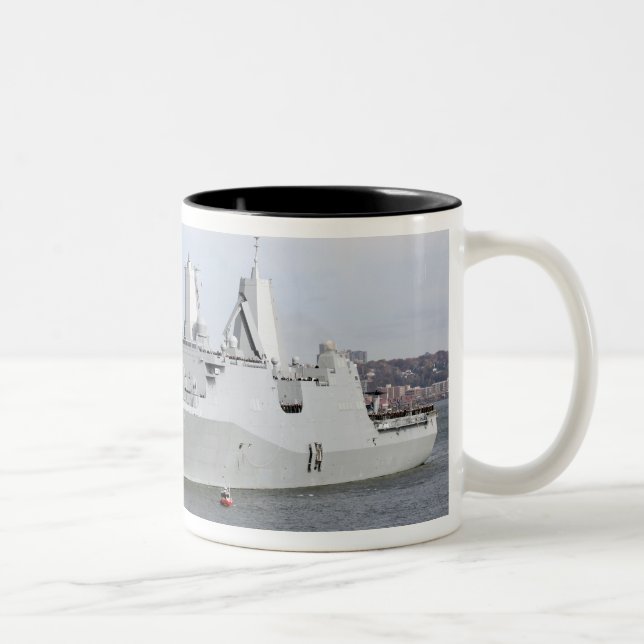 Marines und Segler ziehen die Schienen ab Zweifarbige Tasse (Rechts)
