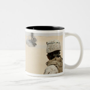 Marinesoldaten und Seeleute Zweifarbige Tasse