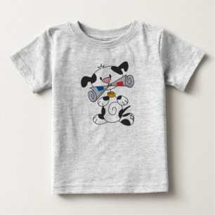 Marionnettes avec T-shirts et cadeaux de journaux