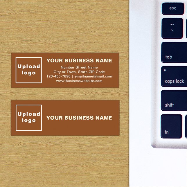 Markenbezeichnung auf braune Minikarte Mini Visitenkarte (The front and back of the brown mini business card with your brand)