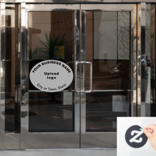 Markenbezeichnung auf grauem Oval Form Fensterklam Fensteraufkleber