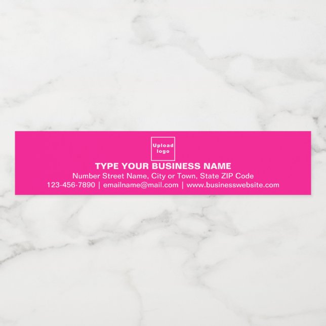 Markenbezeichnung auf rosa, dünne Wasserflasche (Einzelnes Label)