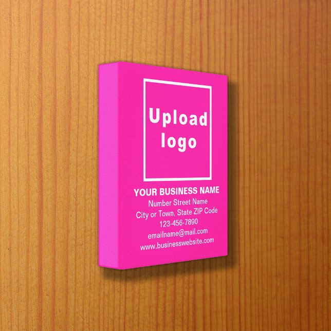 Markenbezeichnung auf rosa Leinwand (Von Creator hochgeladen)