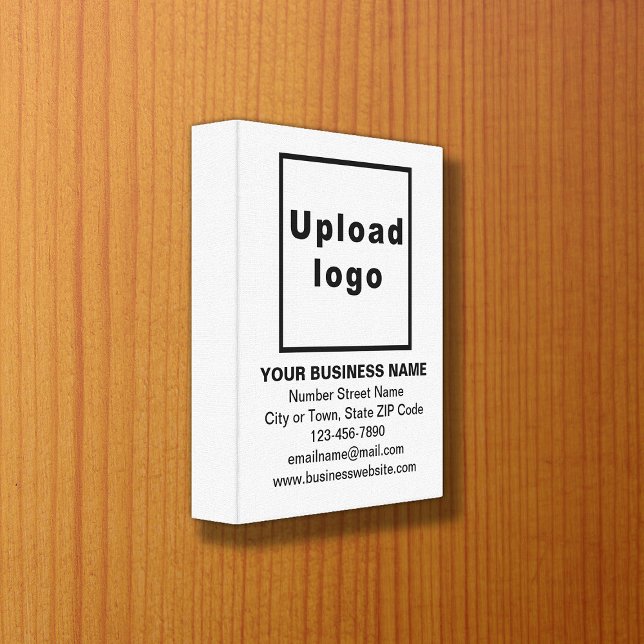 Markenbezeichnung auf weißer Leinwand (Von Creator hochgeladen)