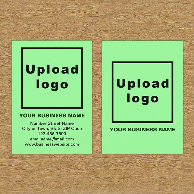 Markenbezeichnung für kleine, helle, grüne Portrai Visitenkarte (Front and back of the light green business card with your brand)