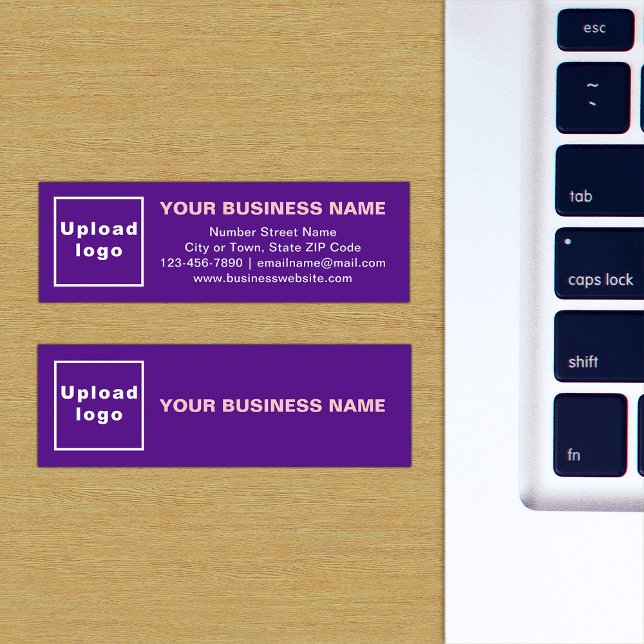 Markenbezeichnung für Lila Minikarte Mini Visitenkarte (The front and back of the purple mini business card with your brand)