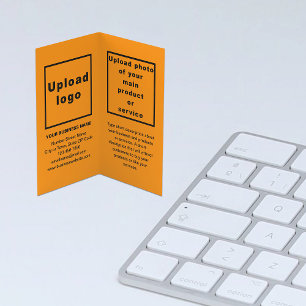 Markenbezeichnung und Produkt auf der Orange Folde Visitenkarten