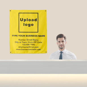 Markenbezeichnungen auf gelbem Band Wandteppich