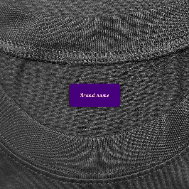 Markenname auf dem Lila Rechteck-Bekleidungslabel Etiketten (Purple rectangle clothing label with your brand name)