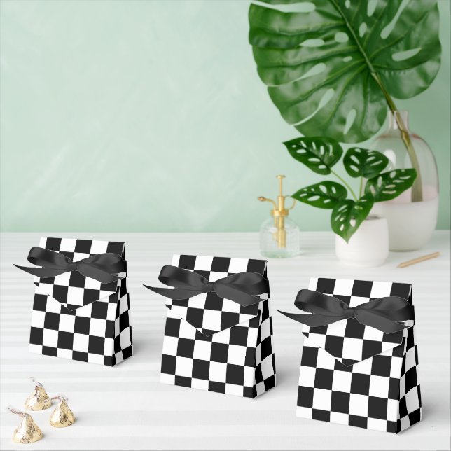 Markierte Quadrate schwarz-weiß geometrischer Retr Geschenkschachtel (Zahlreiche)