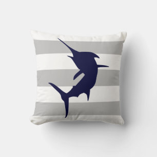 Marlin-Springmarlin auf grauen und weißen Streifen Kissen