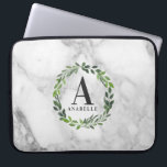 Marmor und personalisiertes Wasserfarbenfolien Laptopschutzhülle<br><div class="desc">Marmor und Aquarellfolien personalisierte Gestaltung. Mit Platz für Ihren Namen und Initial. Teil einer Sammlung.</div>