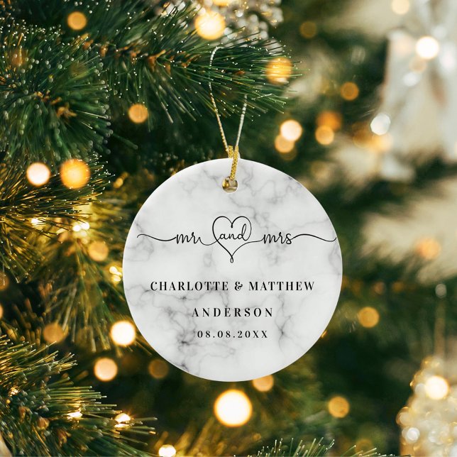 Marmor white mr mrs elegante frische Weihnachten Keramik Ornament (Von Creator hochgeladen)