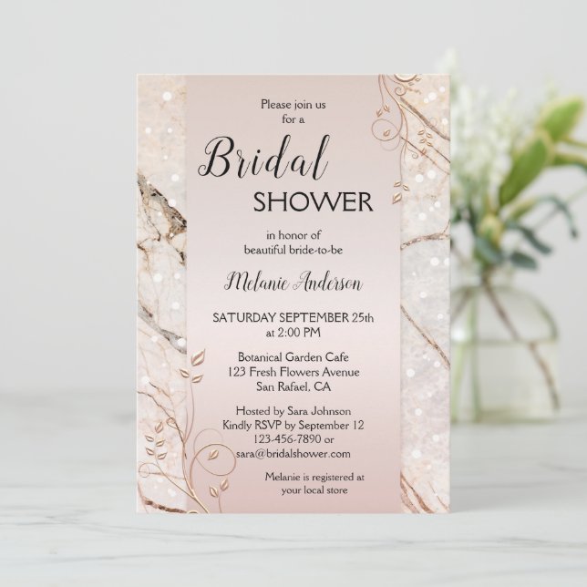 Marmordusche Rose Gold Blumendusche Einladung (Stehend Vorderseite)