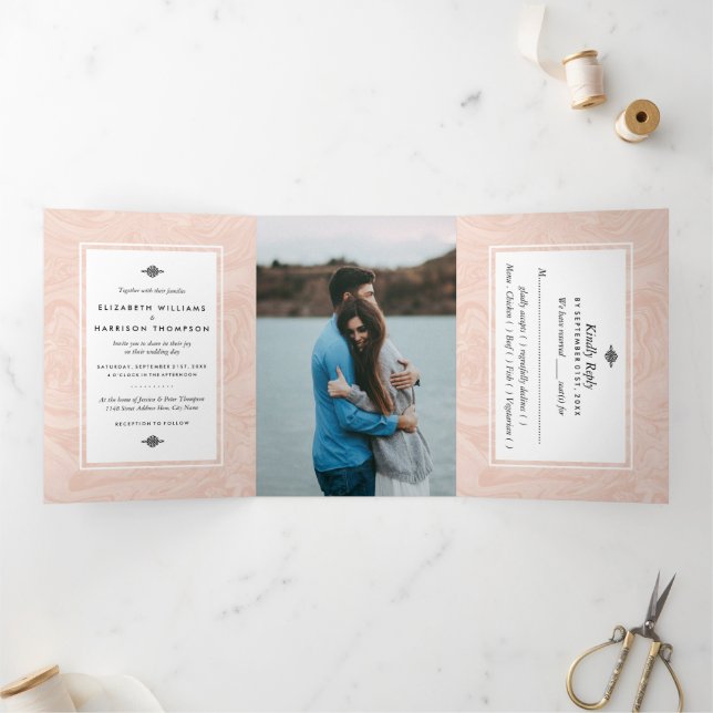Marmorierte Rose Elegante Hochzeitssuite Dreifach Gefaltete Einladung (Innenseite)