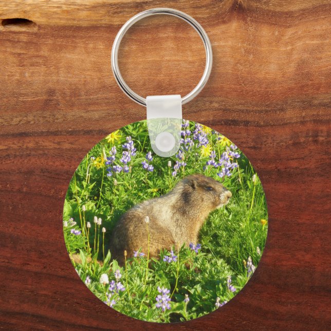 Marmot in den Wildblumen des Berges Rainier Schlüsselanhänger (Vorderseite)