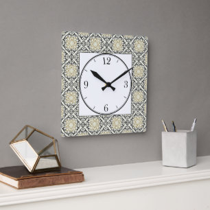 Marokkanisches Muster in Gold, Schwarz und Beige Quadratische Wanduhr