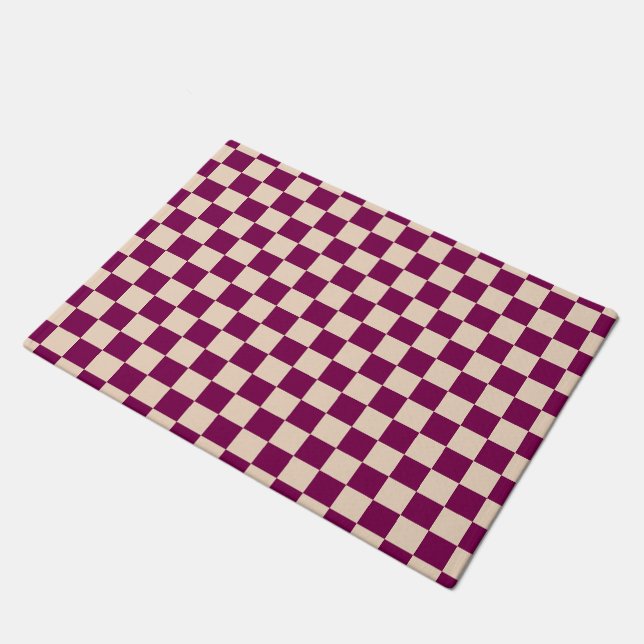 Maroon and beige checkerboard pattern fußmatte (Schrägansicht)