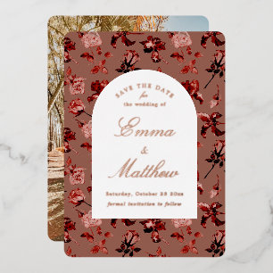 Maroon and Gold Wild Botanical Maximalism Folieneinladung