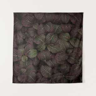 Maroon petaled flower wandteppich