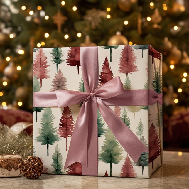 Maroon und Dark Green Pine Tree Geschenkpapier (Von Creator hochgeladen)