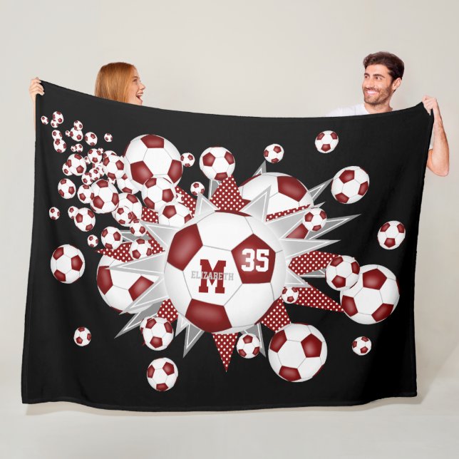 Maroon Weiße Fußball-Bälle Stars Mädchen nennen Fleecedecke (Beispiel)
