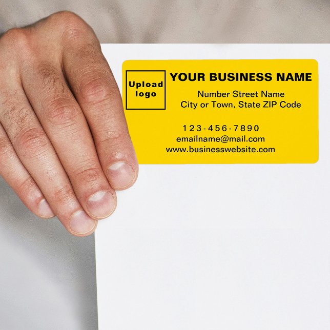 Marque commerciale sur Étiquette d'expédition jaun (Yellow shipping label with your business brand)