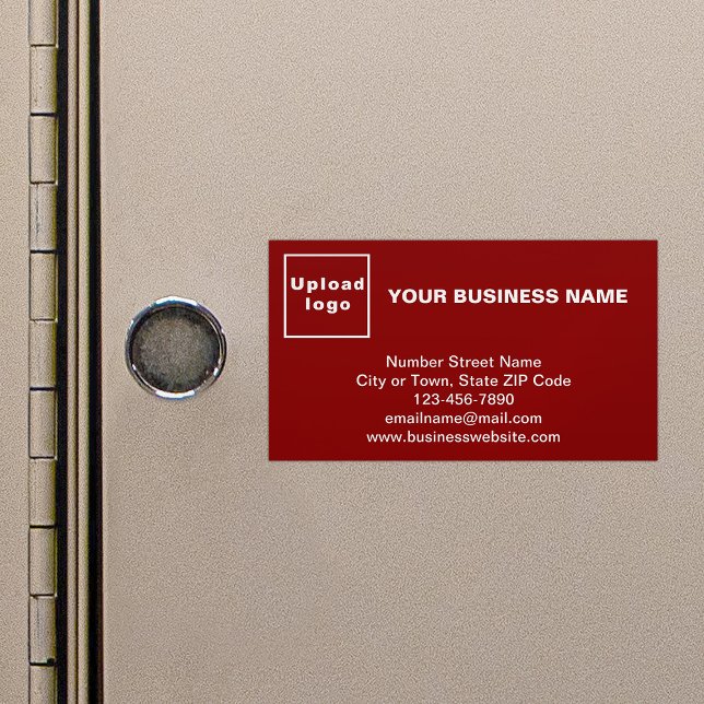 Marque commerciale sur petite carte magnétique rou (Red magnetic business card with your business brand)