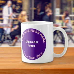 Marque d'affaires rond pourpre sur Mug