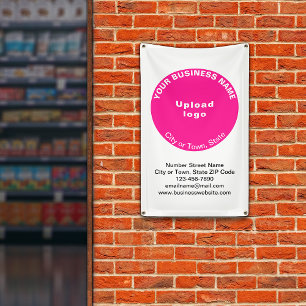 Marque d'affaires ronde rose sur bannière Portrait