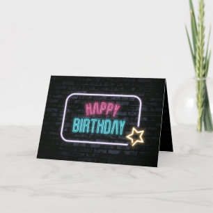 Marque d'anniversaire Neon sur carte en brique