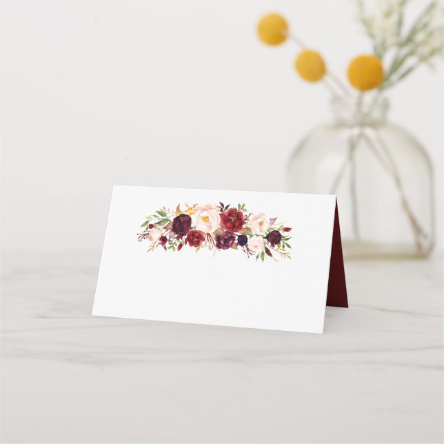 Marsala Burgundy Floral Wedding Folded Platzkarte (Vorderseite)