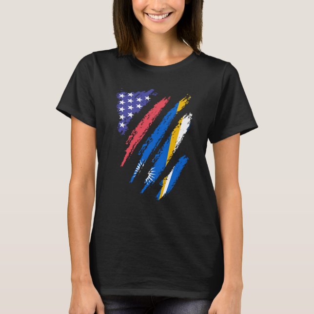 Marshall Islands American Patriot Ground Heart Fla T-Shirt (Vorderseite)