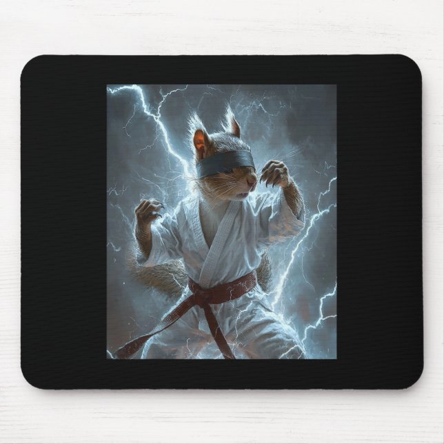 Martial Art Squirrel Tragend Karate Gi Blitze A Mousepad (Vorne)