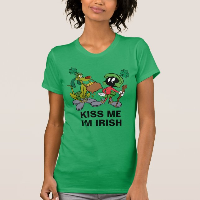 MARVIN THE MARTIAN™ mit K-9 | St. Patrick's Day T-Shirt (Vorderseite)