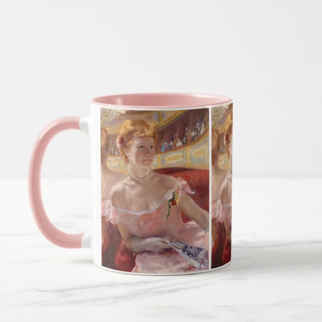 Mary Cassatt - Eine Frau mit Perlenschnur in einer Tasse (Links)