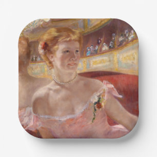 Mary Cassatt - Frau mit Perlenkette in einer Loge Pappteller