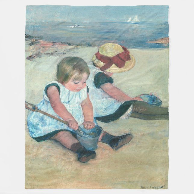 Mary Cassatt - Kinder, die am Strand spielen Fleecedecke (Vorderseite)