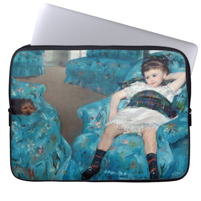 Mary Cassatt - Kleines Mädchen in einem blauen Ses Laptopschutzhülle (Vorderseite)