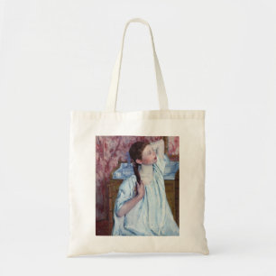 Mary Cassatt - Mädchen beim Frisieren Tragetasche