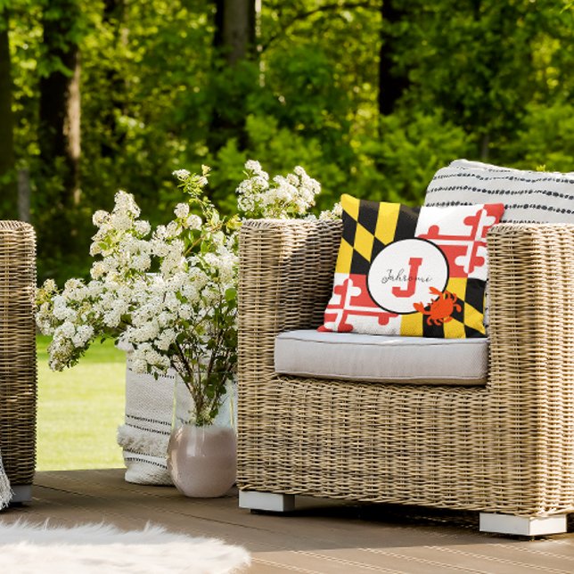 Maryland Flag and Crab Monogram Pillow Kissen (Von Creator hochgeladen)