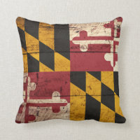 Maryland-Staats-Flagge auf altem hölzernem Korn