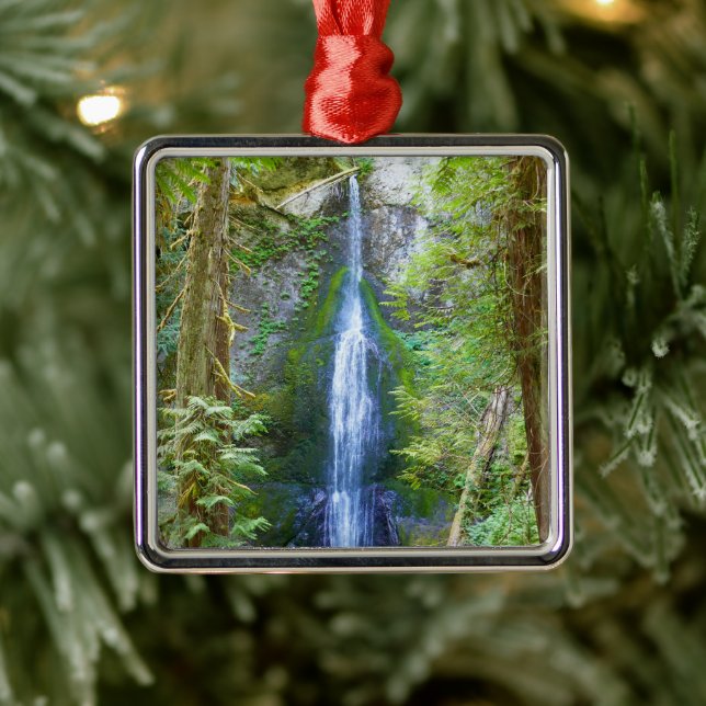 Marymere Falls I Ornament Aus Metall (Baum)