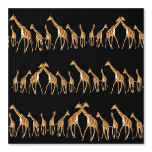 März der Giraffen: Minimalistische Safari Tapete