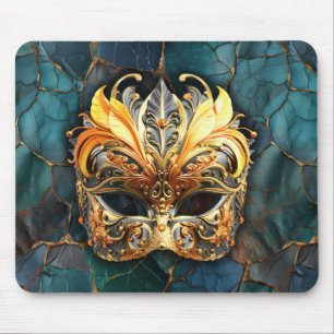 Maske, Federn und Aquamariner texturierter Hinterg Mousepad