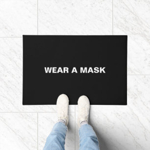 Maske tragen, Schwarz-weiß minimalistisch Fußmatte