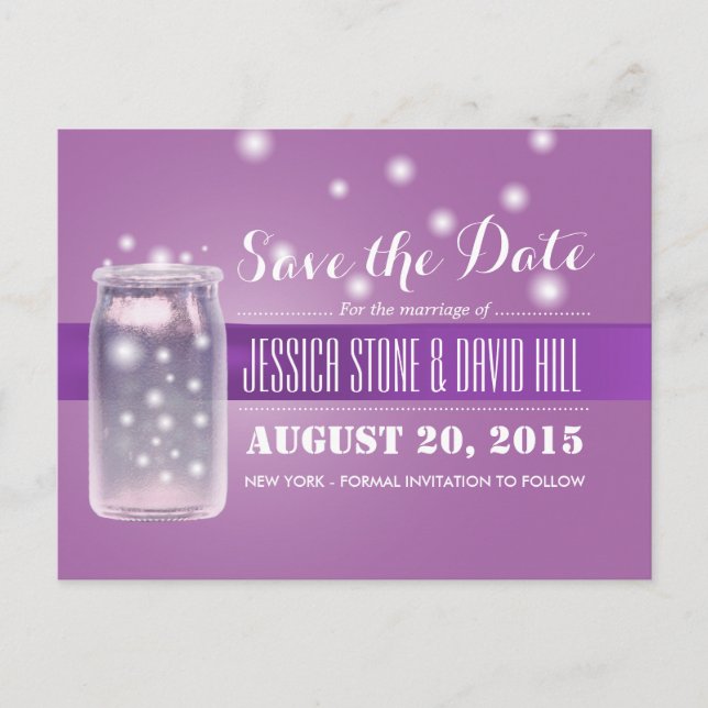 Mason Jar & Fireflies Save the Date Lila Ankündigungspostkarte (Vorderseite)
